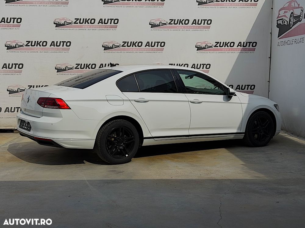 Volkswagen Passat 2.0 TDI DSG Comfortline - 8
