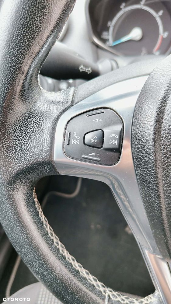 Ford Fiesta 1.5 TDCi Gold X - 17