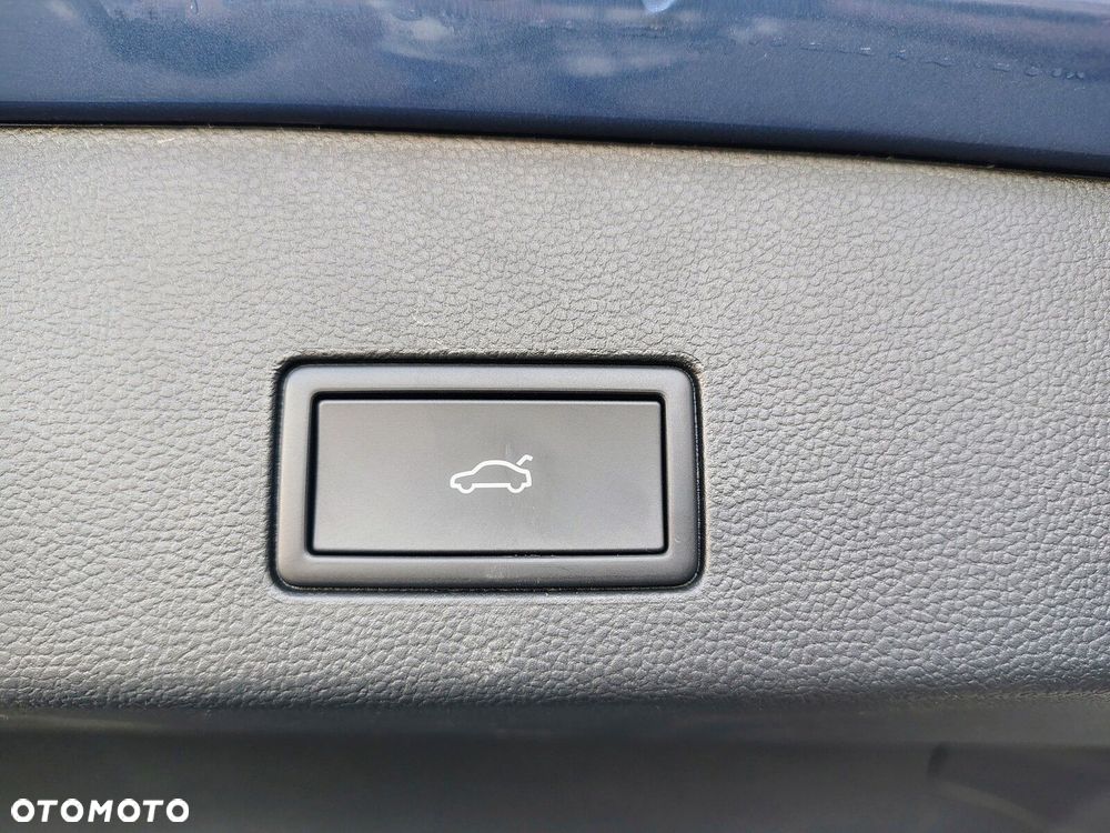 Volkswagen Golf Variant - 13