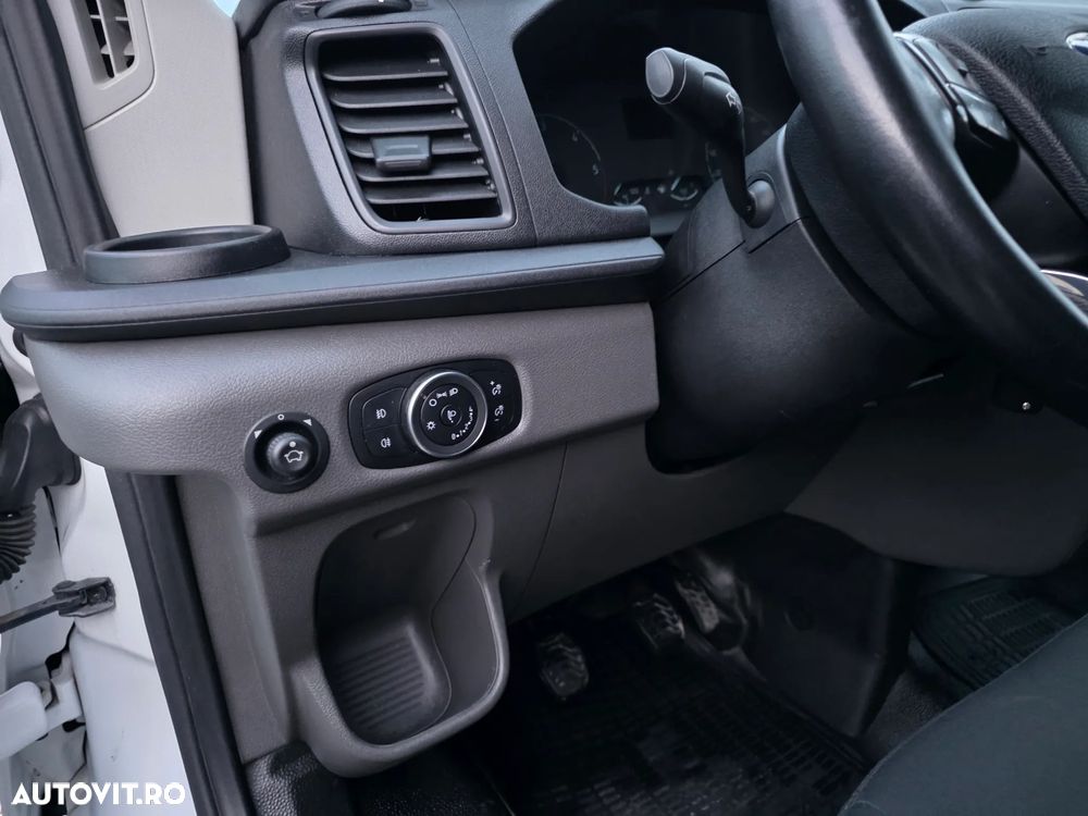 Ford TRANSIT - 13