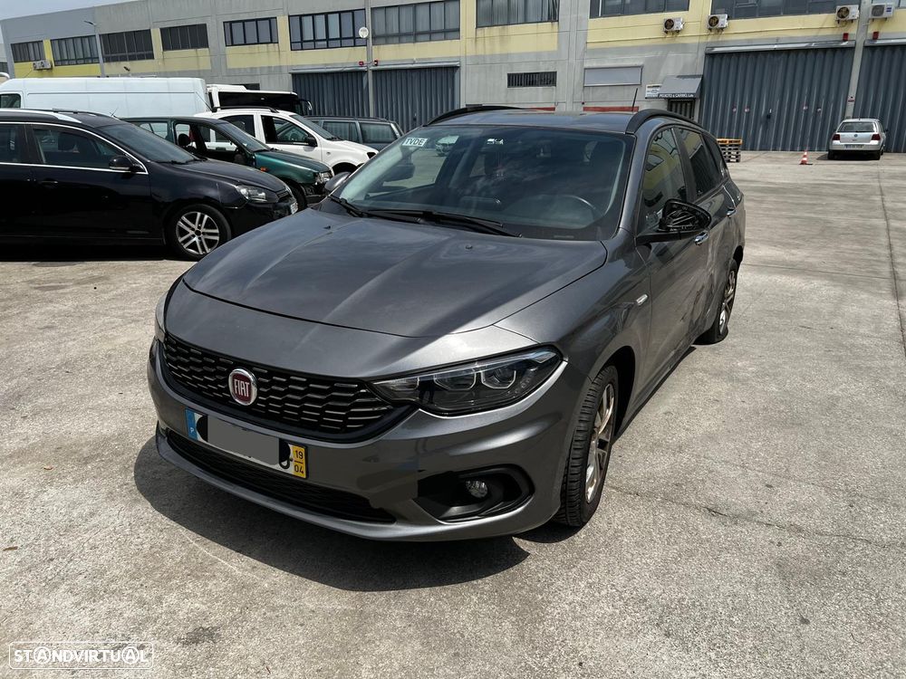 Fiat Tipo 2019 para peças motor avariado - 2