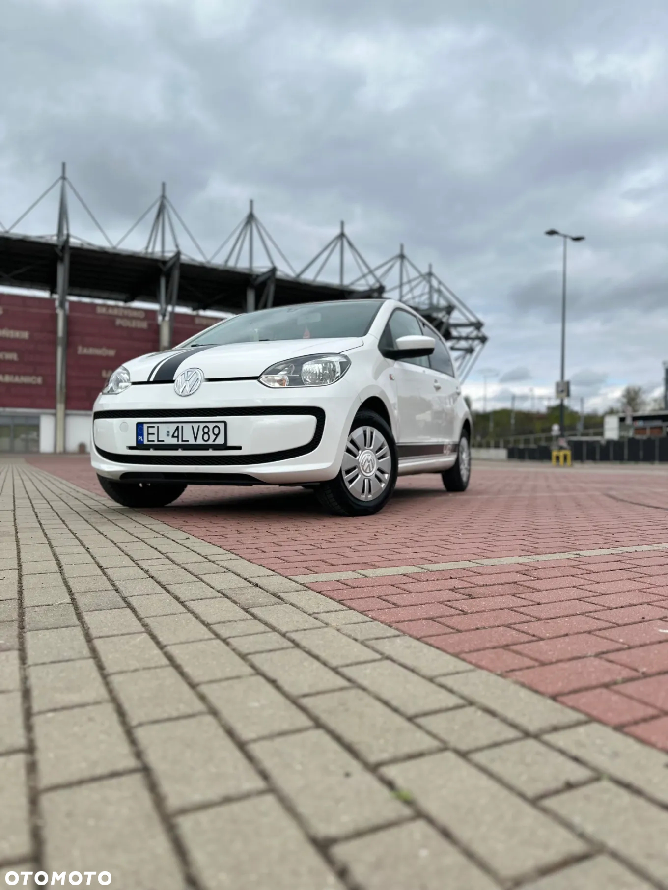 Volkswagen up! 1.0 high - 2