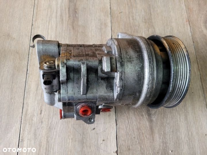 Pompa wspomagania BMW X5 E70 X6 E71 3,0 D LH2114865 - 3
