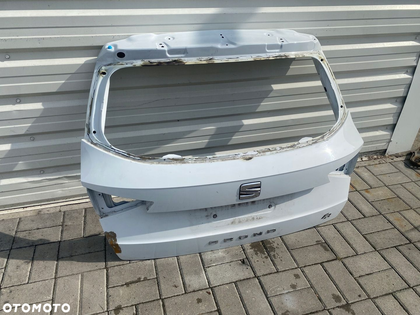 KLAPA BAGAŻNIKA SEAT ARONA FR EU - 2