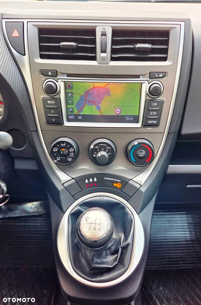 Toyota Verso S 1.33 Premium - 35