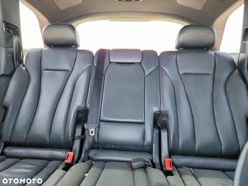 Audi Q7 - 13