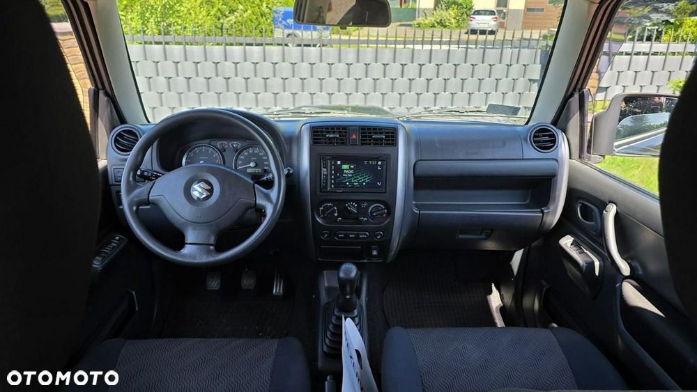 Suzuki Jimny - 17