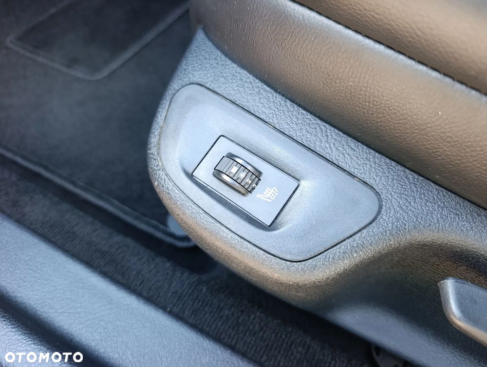 Peugeot 407 - 29