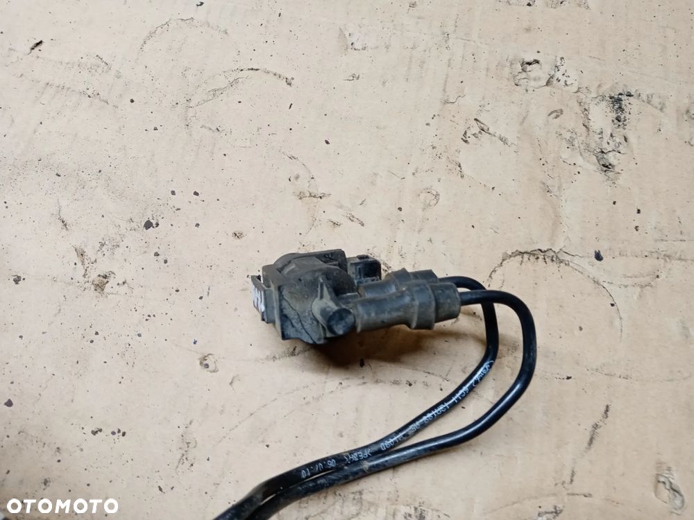 Zawór podciśnienia zaworek przewody Ford Transit MK7 2.2 TDCI 92AB-9H465-AA 6C11-12A188-AE - 2