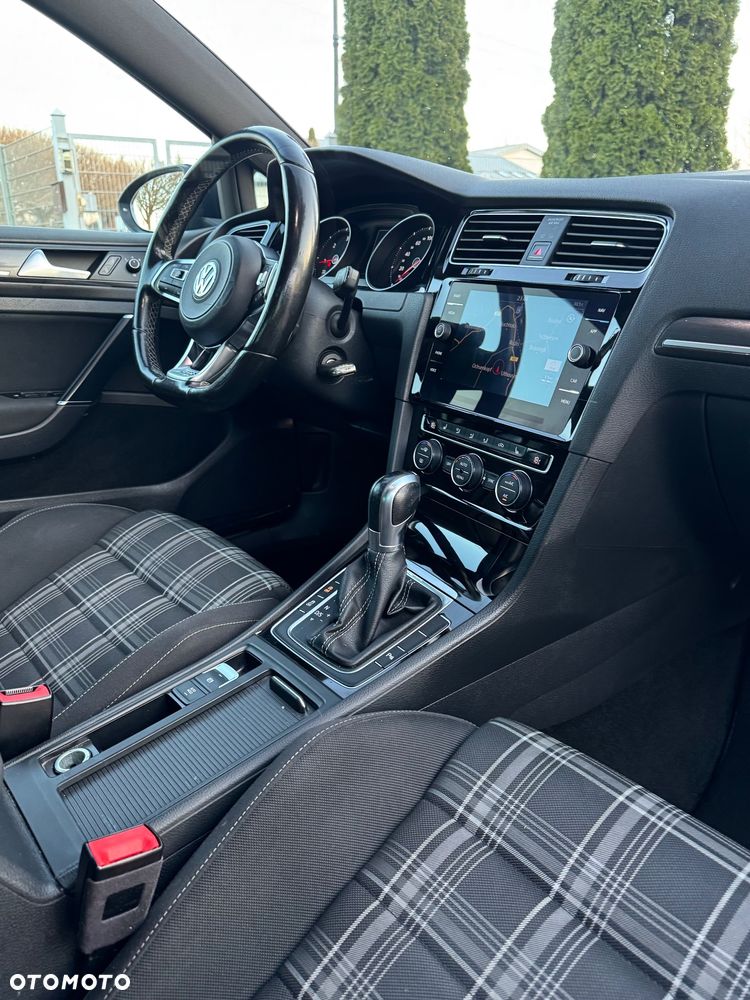 Volkswagen Golf GTD (BlueMotion Technology) DSG - 13