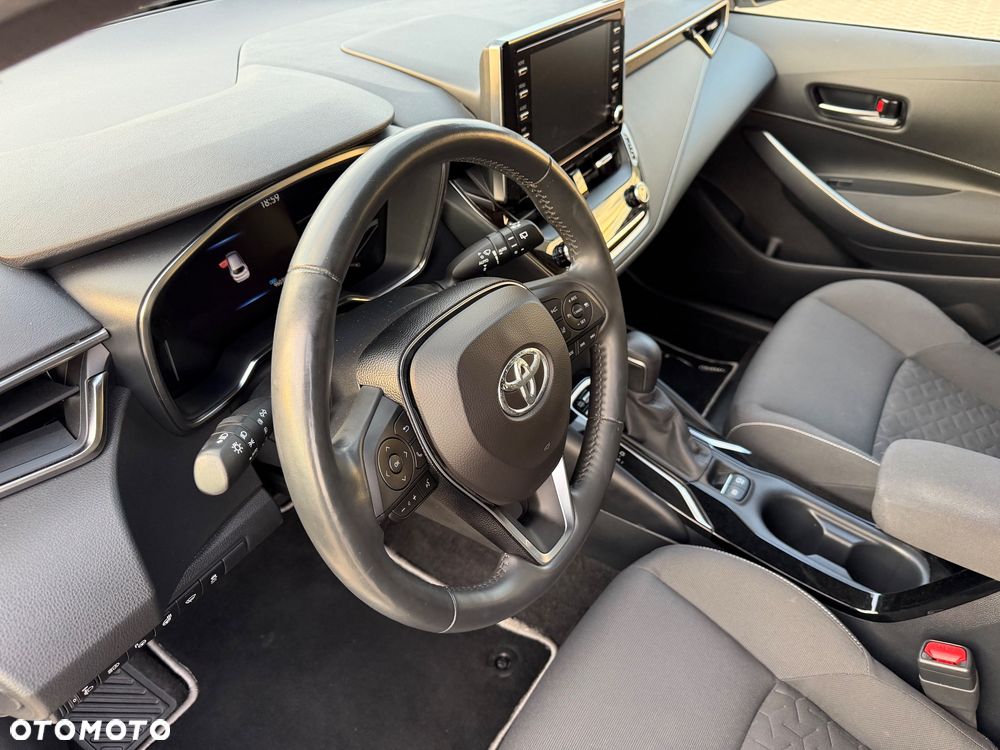 Toyota Corolla 2.0 Hybrid Executive - 25