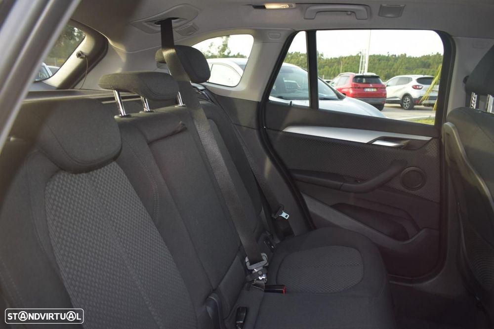 BMW X1 18 d sDrive Auto - 39