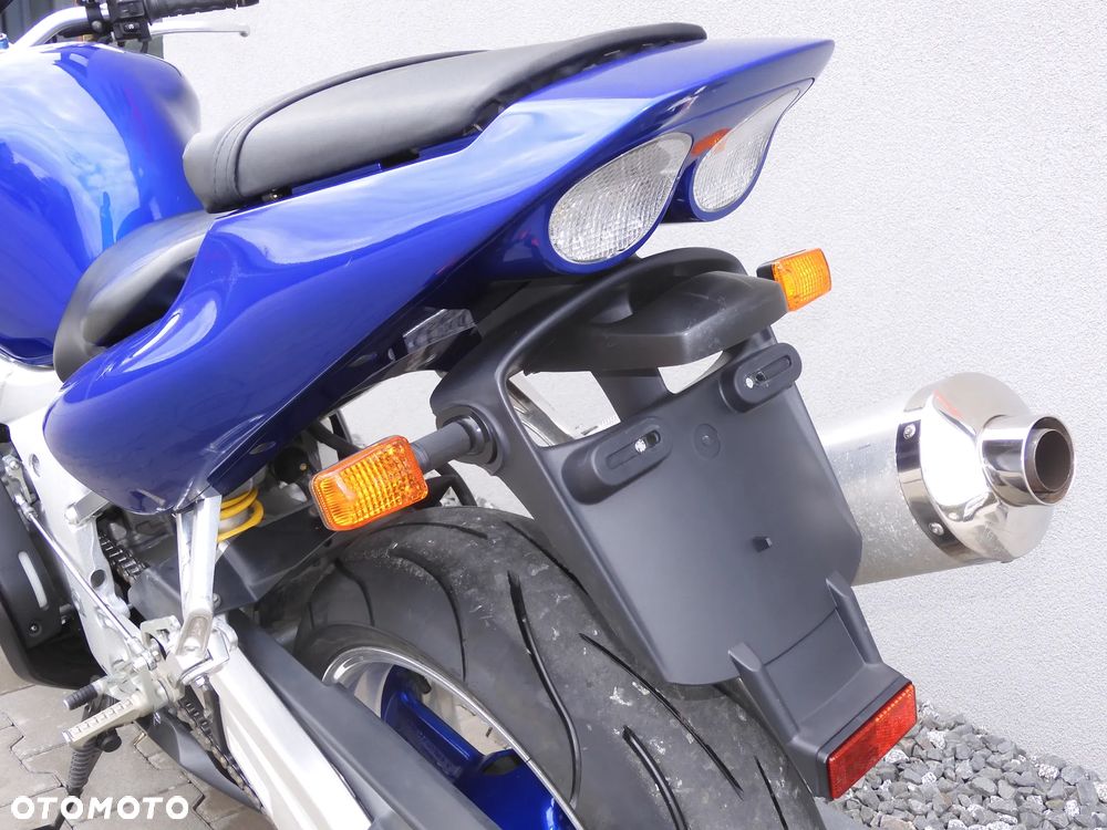 Yamaha R6 - 26