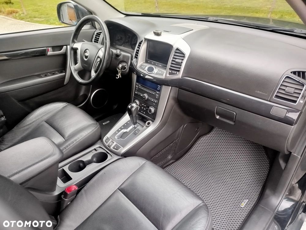 Chevrolet Captiva 3.0 4WD LTZ - 12