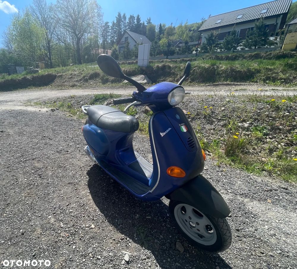 Piaggio Vespa - 2