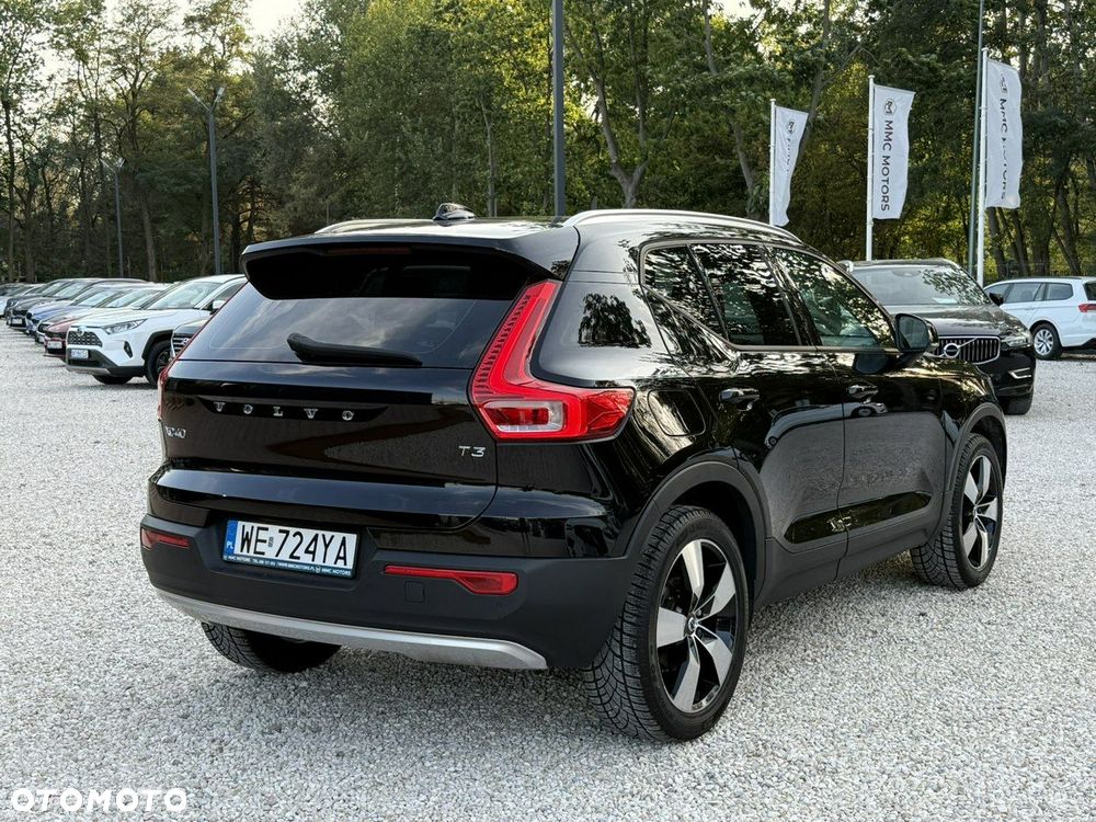 Volvo XC 40 T3 Momentum Pro - 3
