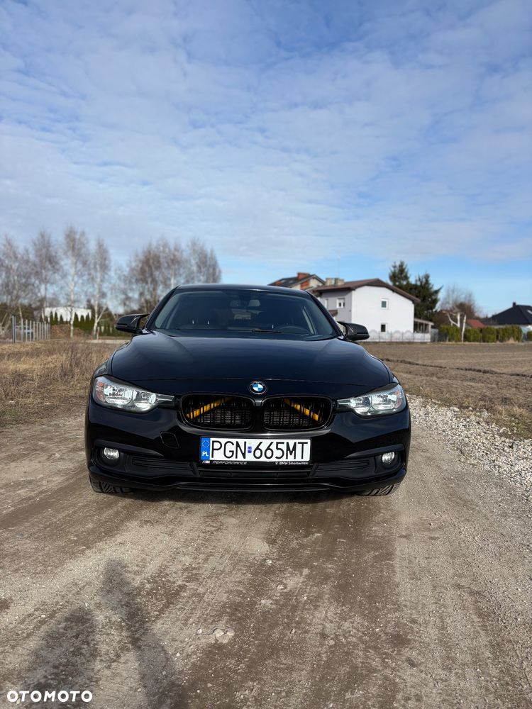 BMW Seria 3 320d Edition Luxury Line Purity - 8
