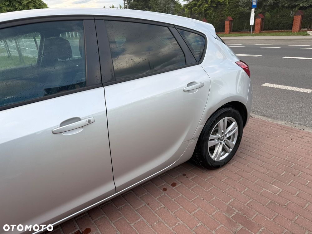 Opel Astra 1.4 Turbo - 3