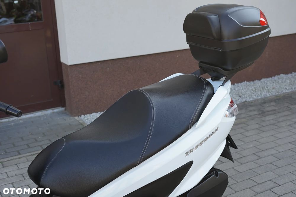 Suzuki Burgman - 23