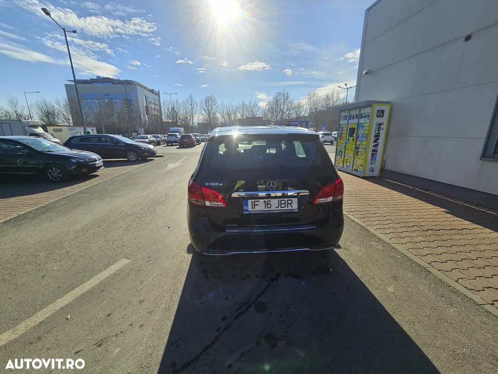 Mercedes-Benz EQB - 6