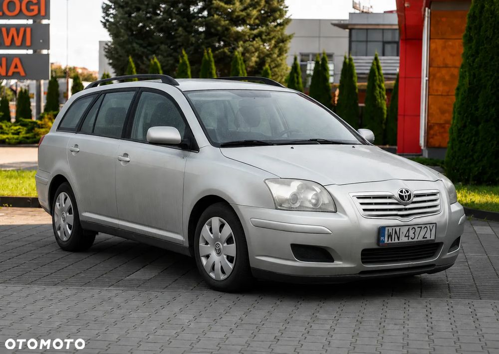 Toyota Avensis 2.0 D-4D Sol - 1