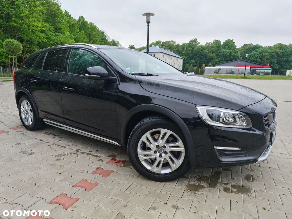 Volvo V60 Cross Country D3 Geartronic Momentum - 12