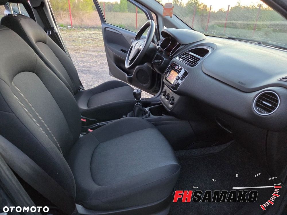 Fiat Punto 1.2 Young - 25