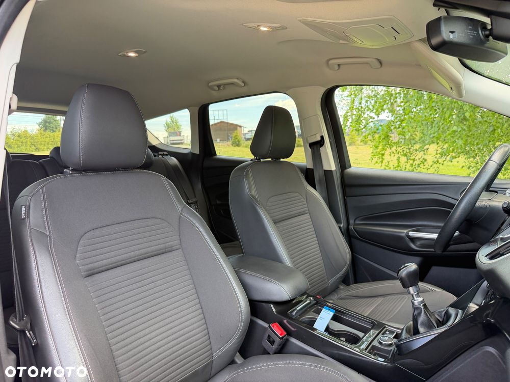 Ford Kuga 1.5 EcoBoost FWD Titanium ASS MMT6 - 11