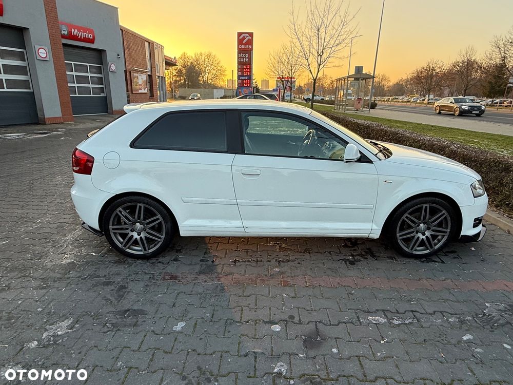 Audi A3 3-drzwiowe 1.6 TDI DPF S line Sportpaket - 5