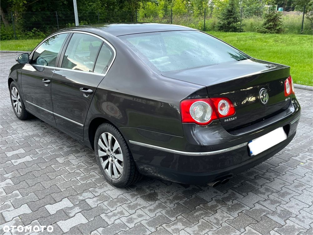 Volkswagen Passat 2.0 TDI Comfortline DSG - 6