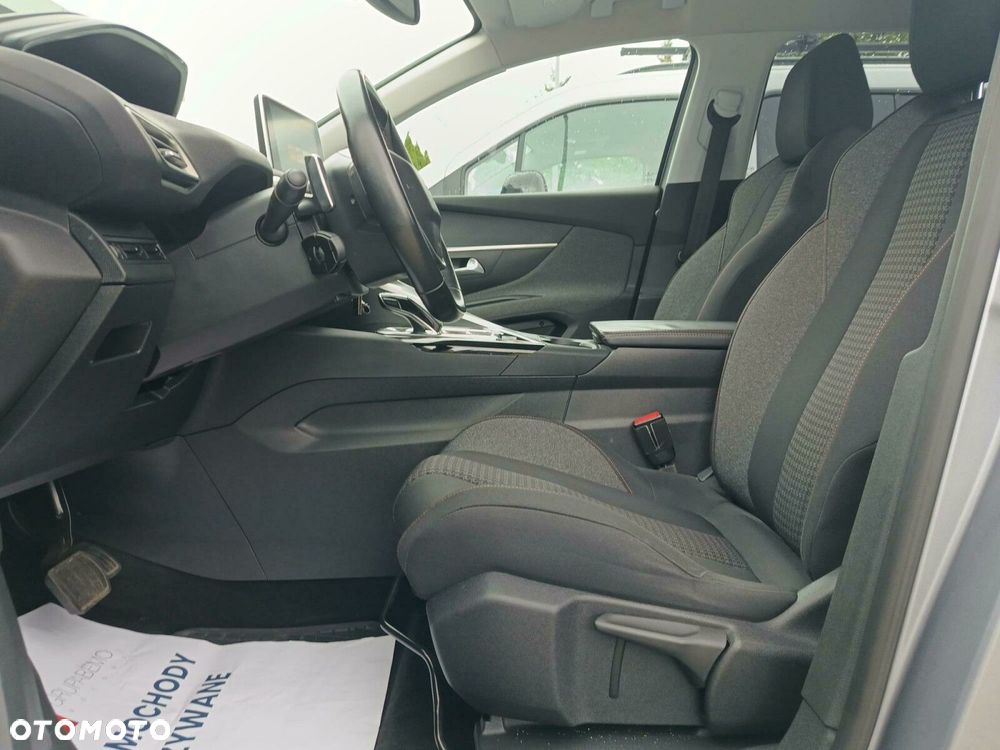 Peugeot 5008 - 19