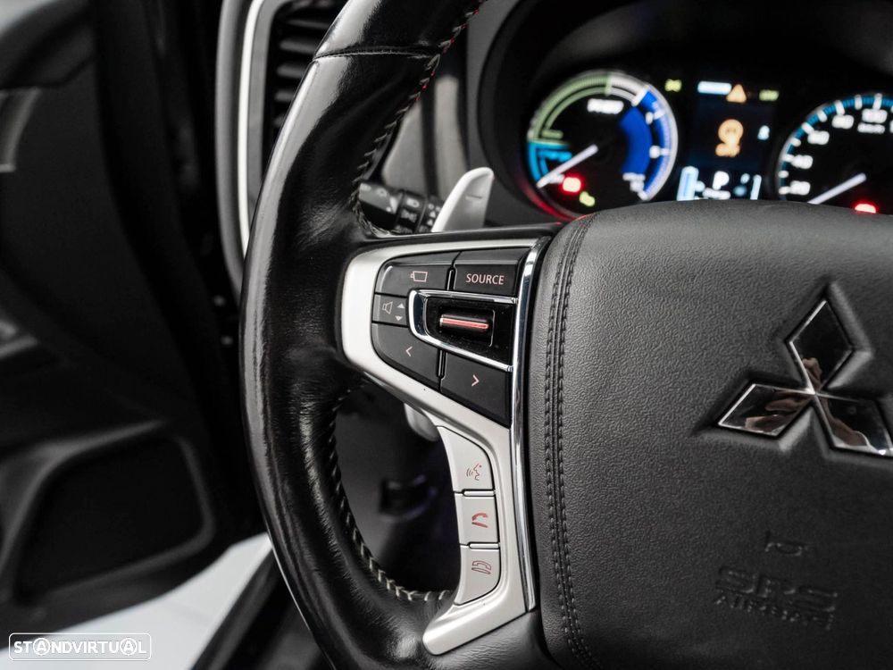 Mitsubishi Outlander 2.4 Instyle - 21