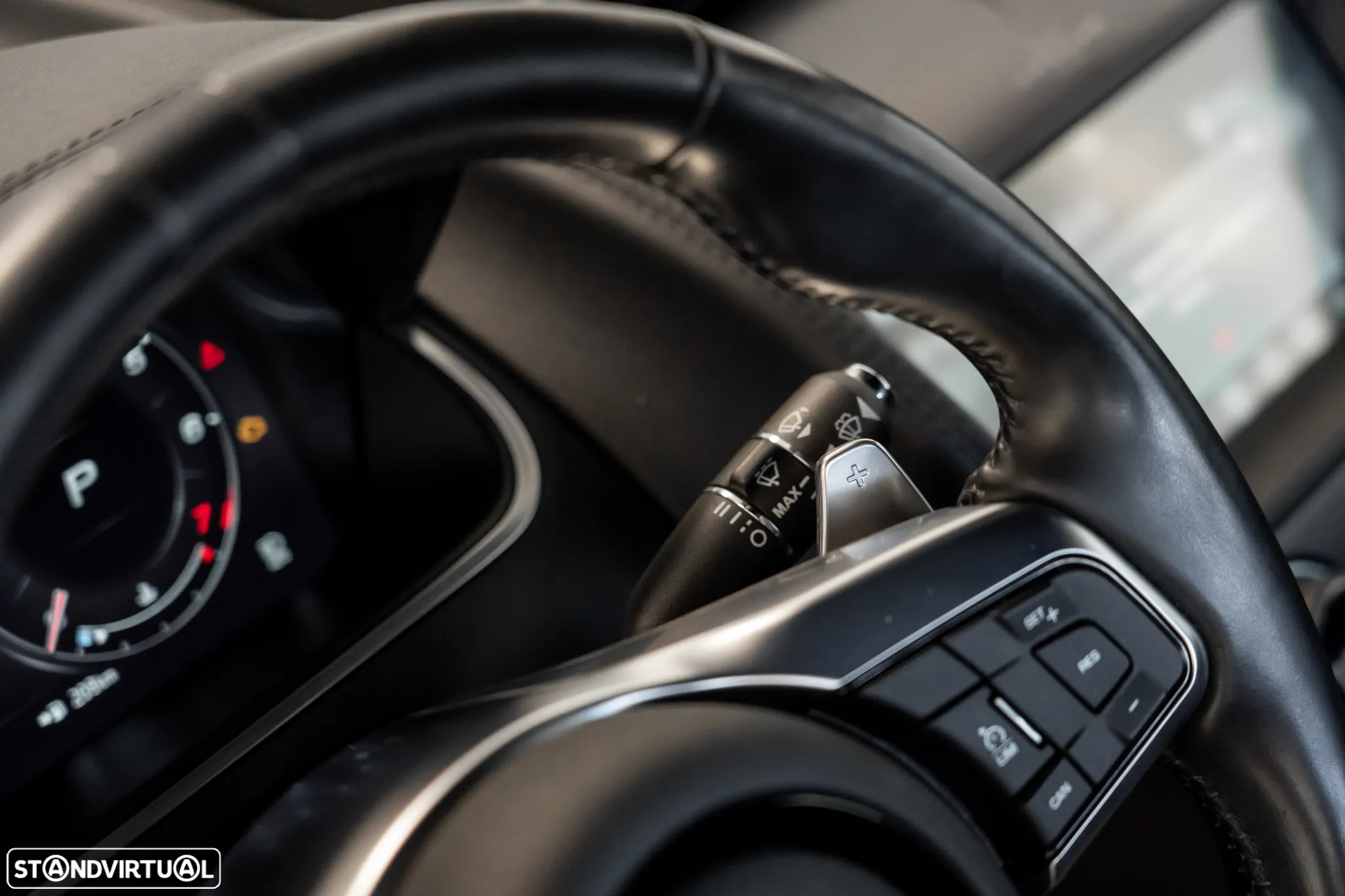 Jaguar F-Type 2.0 i4 R-Dynamic - 17