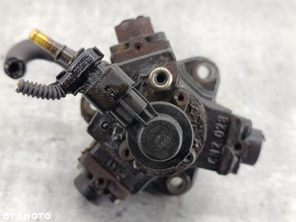 POMPA WTRYSKOWA ALFA ROMEO 159 00551985519 0445010123  BOSCH  2.4 JTDm - 6
