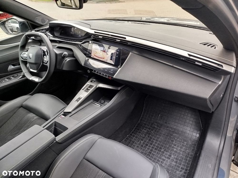 Peugeot 408 - 20