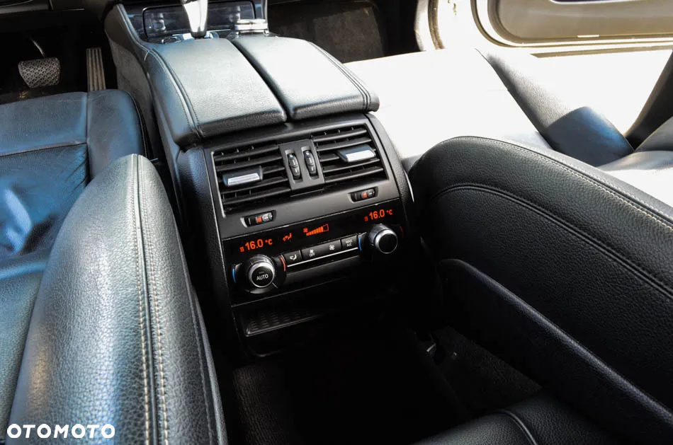 BMW Seria 5 520d Touring Luxury Line - 35