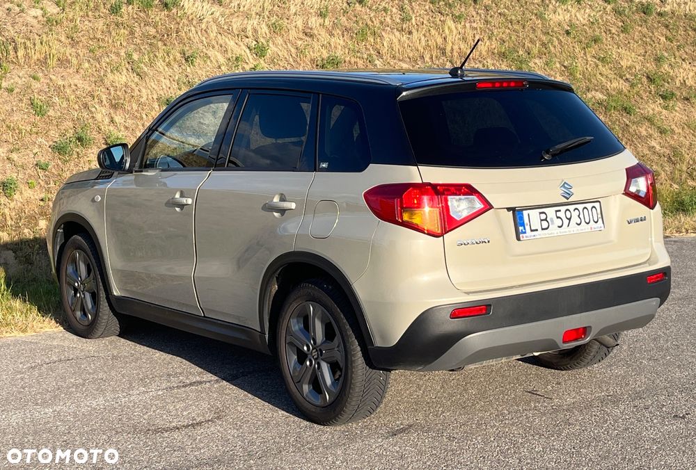 Suzuki Vitara - 16