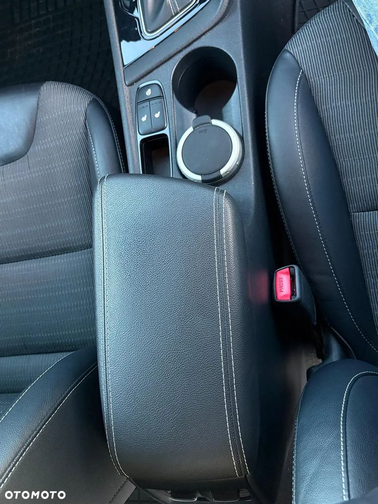 Kia Niro 1.6 GDI Hybrid L - 25