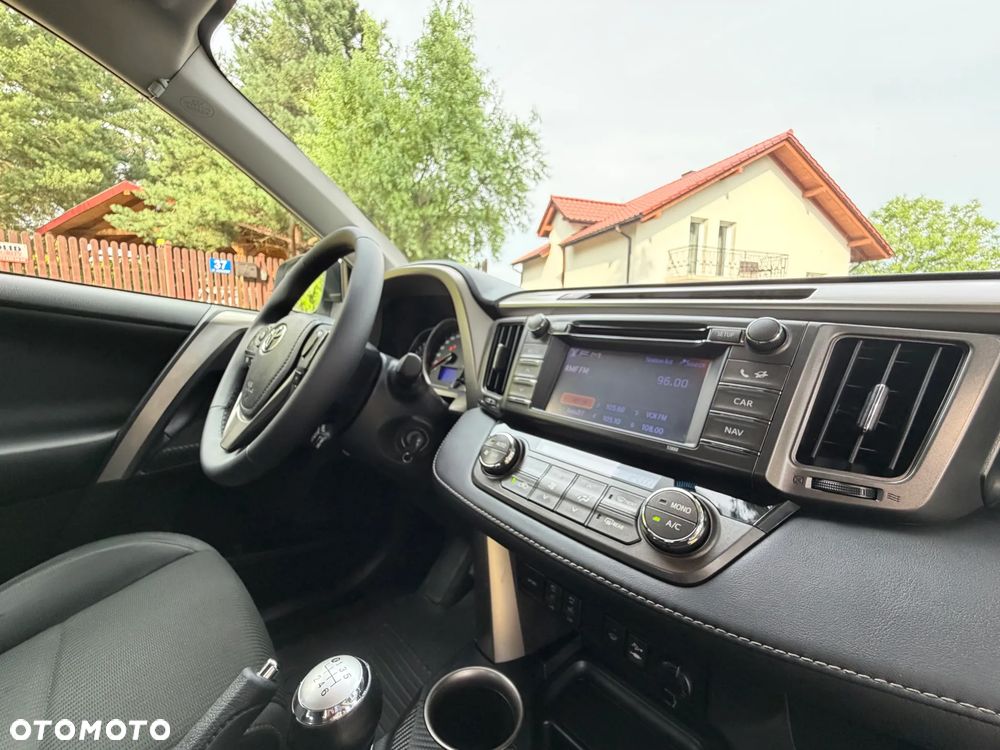 Toyota RAV4 2.0 Premium EU6 - 28