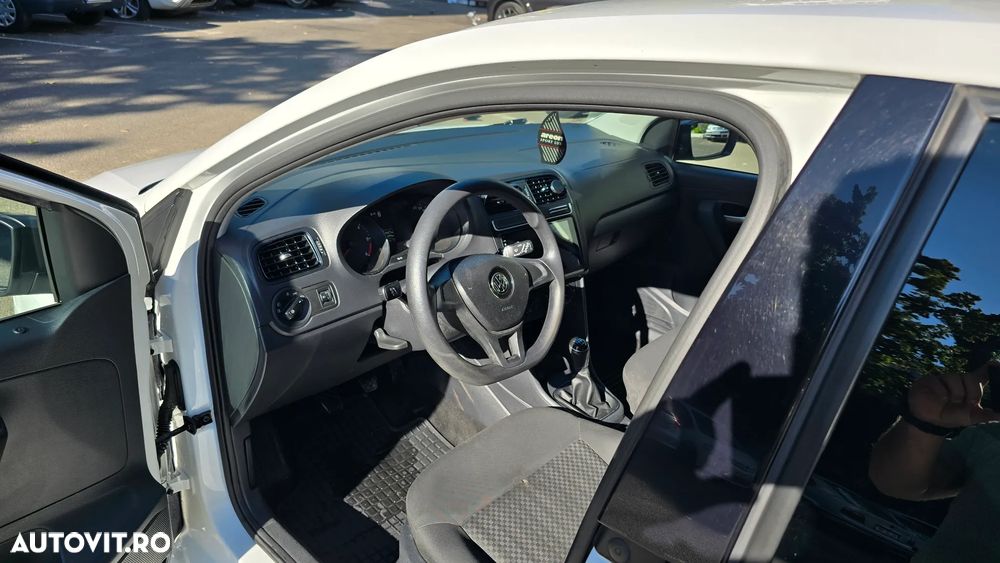 Volkswagen Polo 1.4 TDI CR BMT Trendline - 8