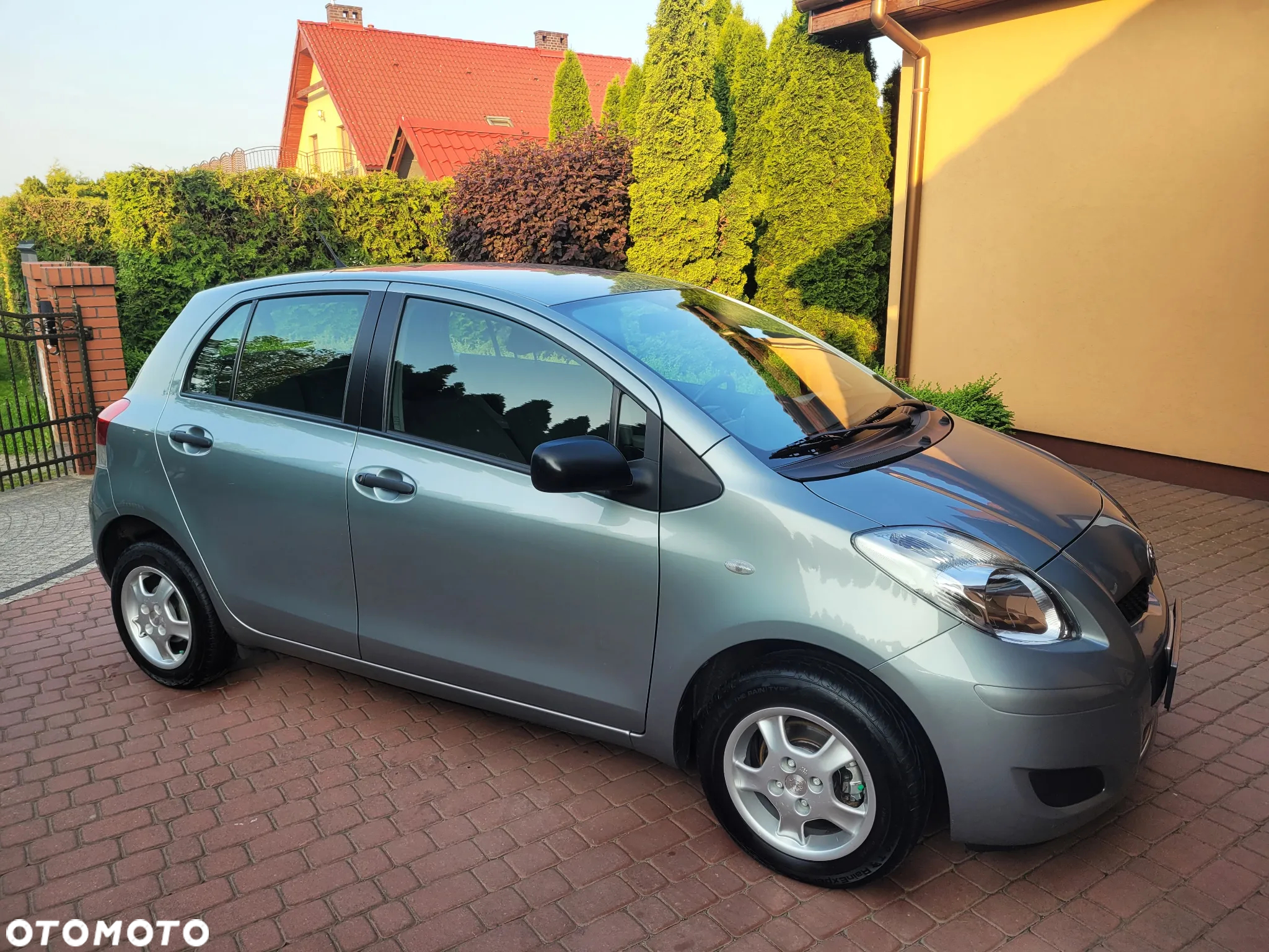 Toyota Yaris 1.0 Luna - 8