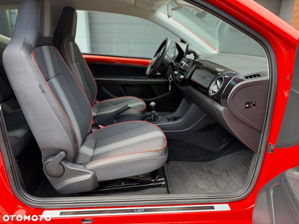 Volkswagen up! 1.0 move - 10