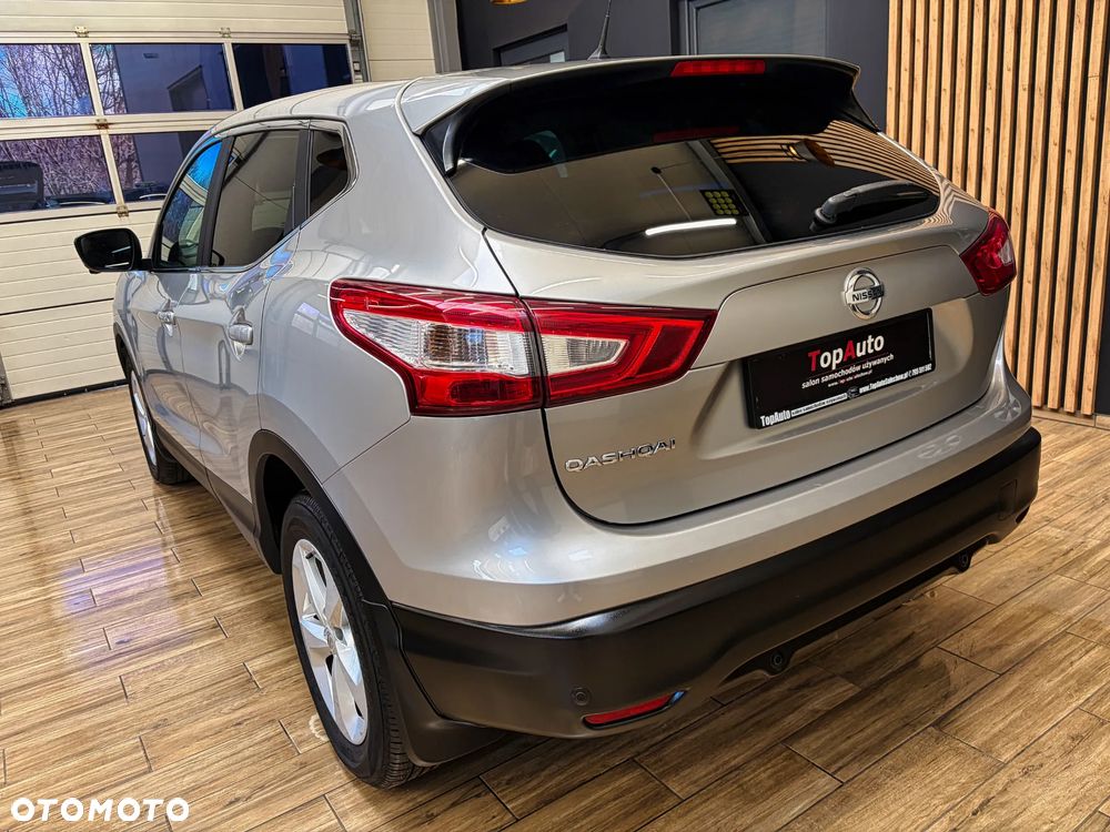 Nissan Qashqai 1.2 DIG-T N-Connecta EU6 - 10