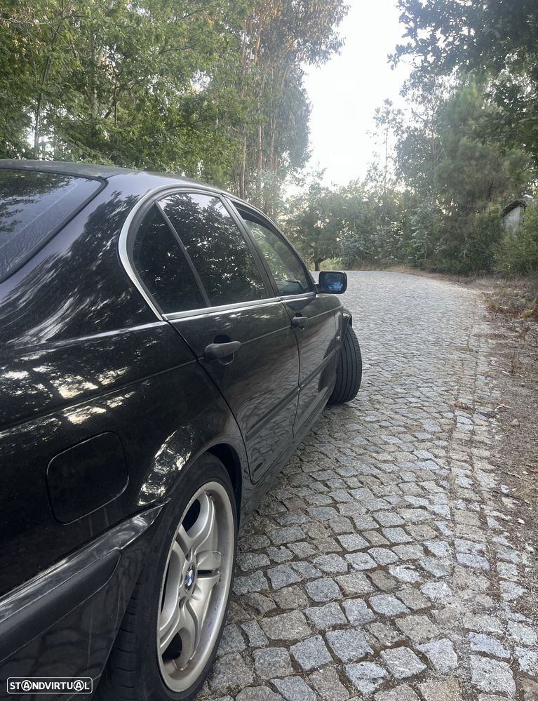 BMW 320 d Touring - 12