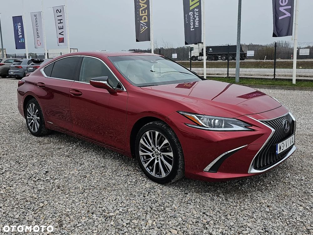 Lexus ES 300h Business Edition - 3