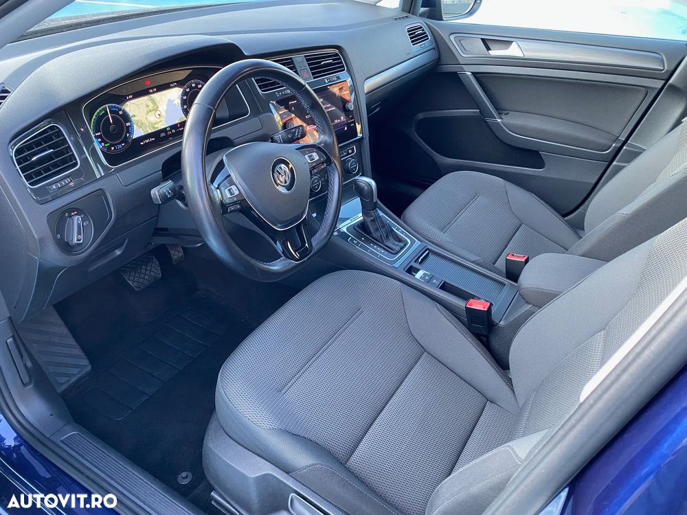 Volkswagen Golf e-Golf - 10