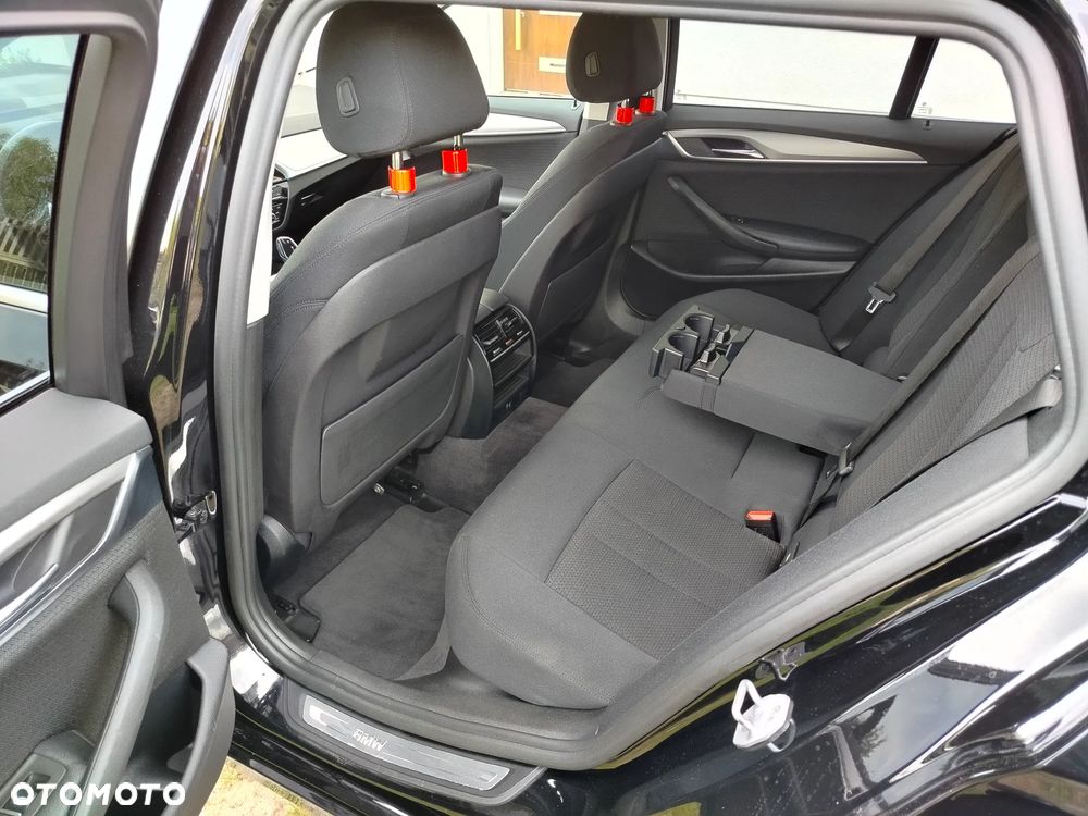 BMW Seria 5 520d xDrive Sport - 14