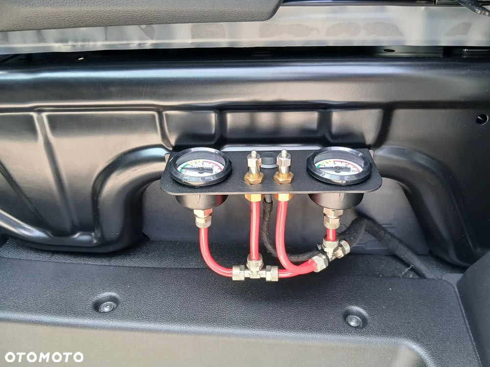 Renault Master plandeka z windą - 9