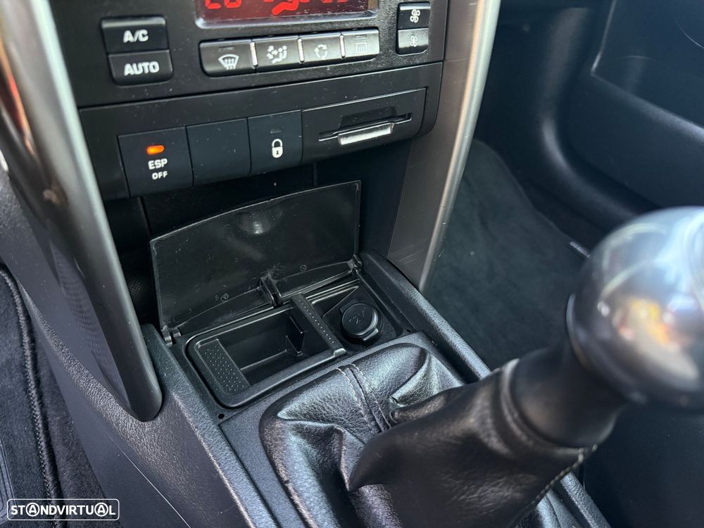 Peugeot 207 110 HDi FAP (Blue Lion) Premium - 33