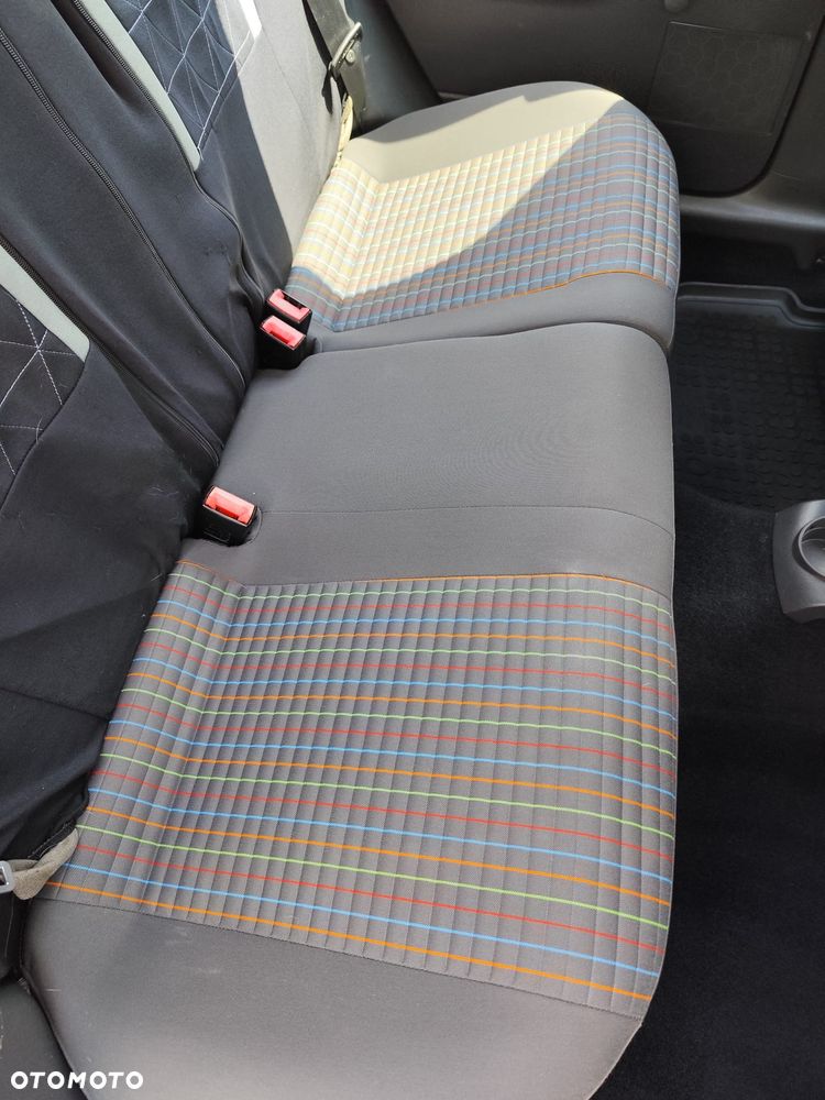 Volkswagen Polo - 10